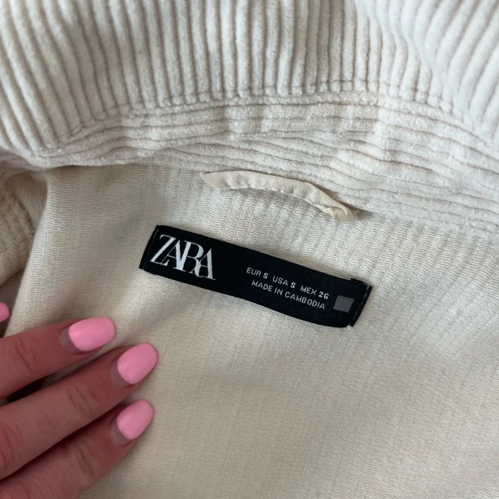 Zara Cream Corduroy Shacket Raw Hem Button Up Jacket - Picture 6 of 6